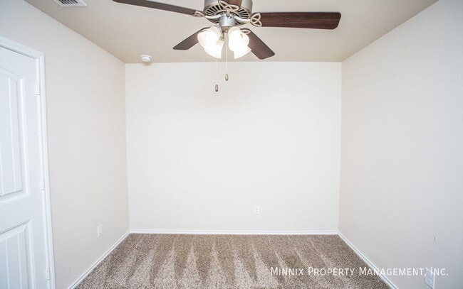 Building Photo - 14211 Vernon Ave