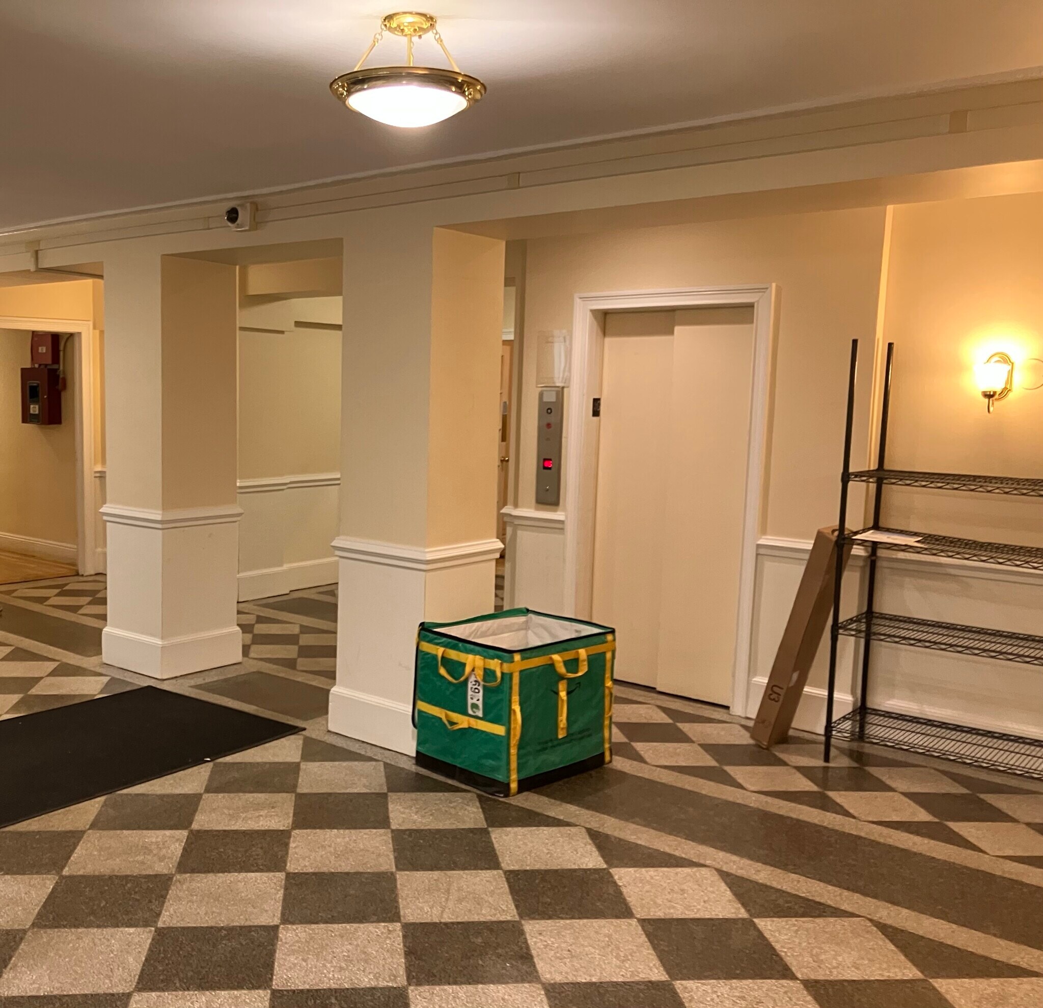 Building Photo - 16 Chauncy St