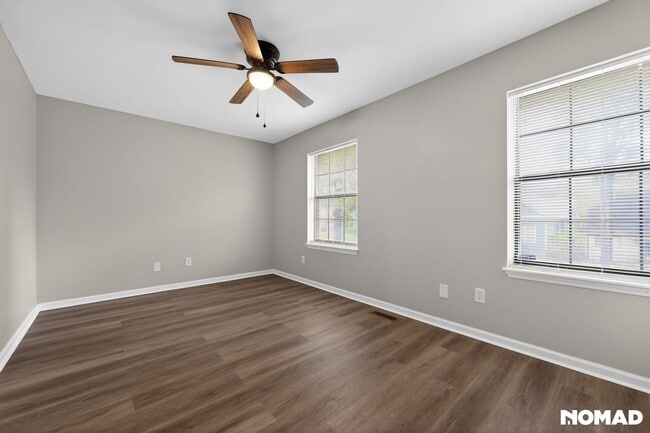 Building Photo - 4232 5th Ave S