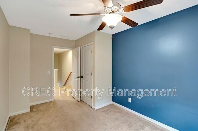 Building Photo - 339 Flyway Rd