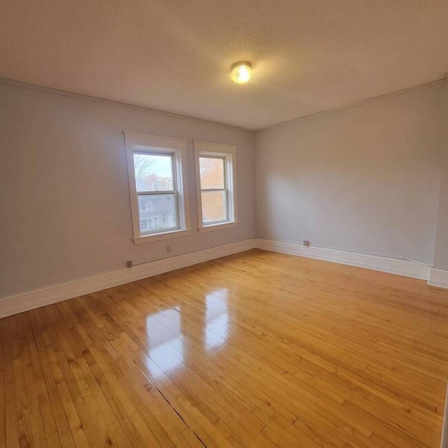 Building Photo - 597 Blair Ave