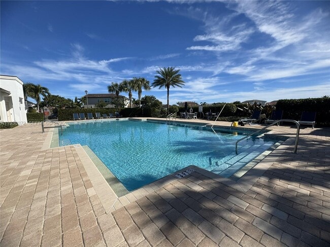 Building Photo - 4862 Navali Dr