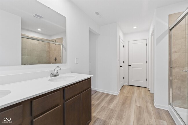 Building Photo - 16067 Meadow Frost Ct