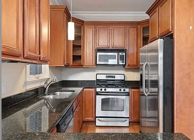 Building Photo - 5062 N Kimball Ave