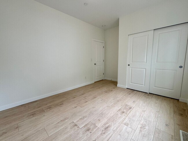 Building Photo - 1729 Cyrene Dr NW