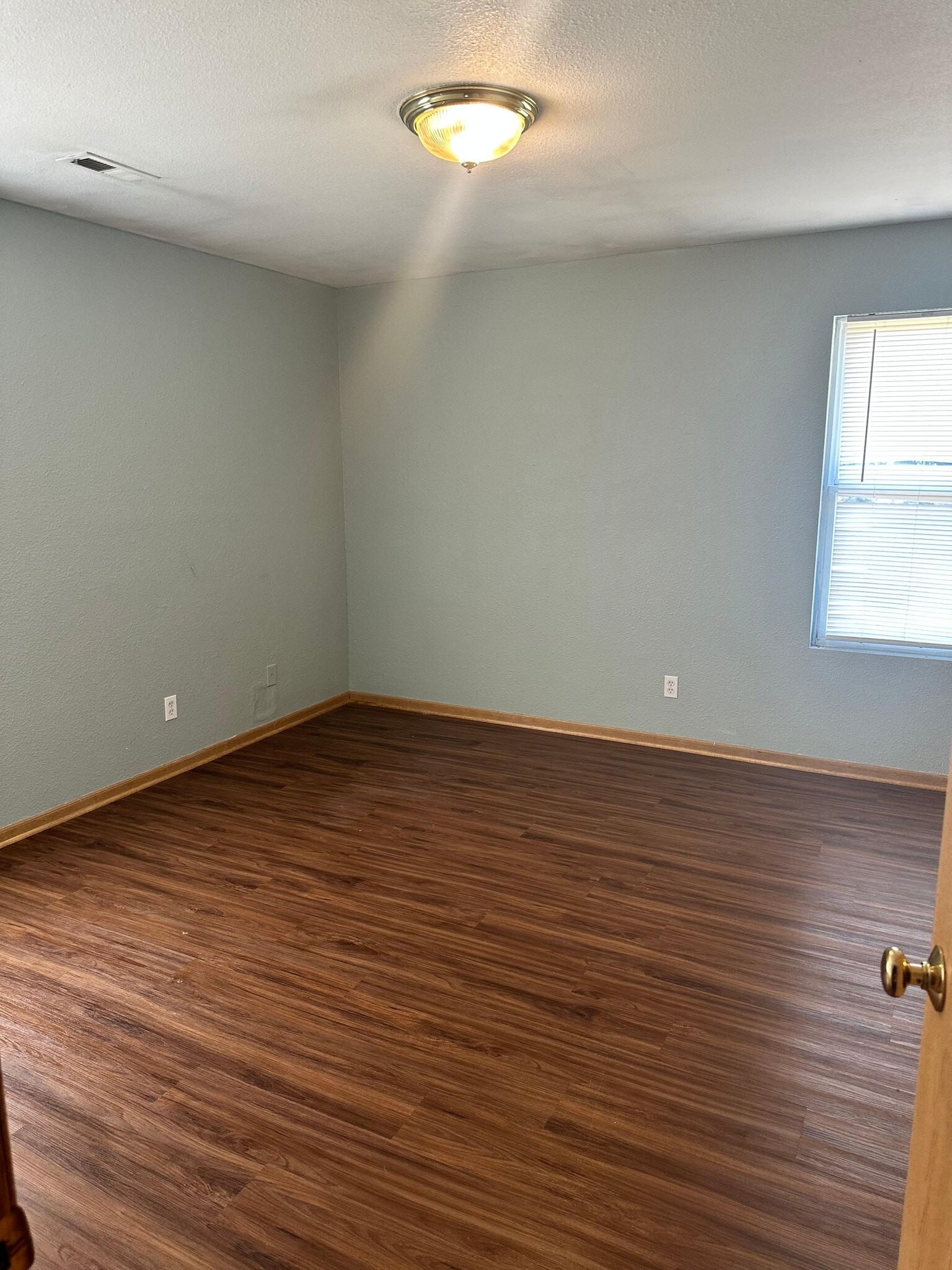 Bedroom - 207 S Walker St