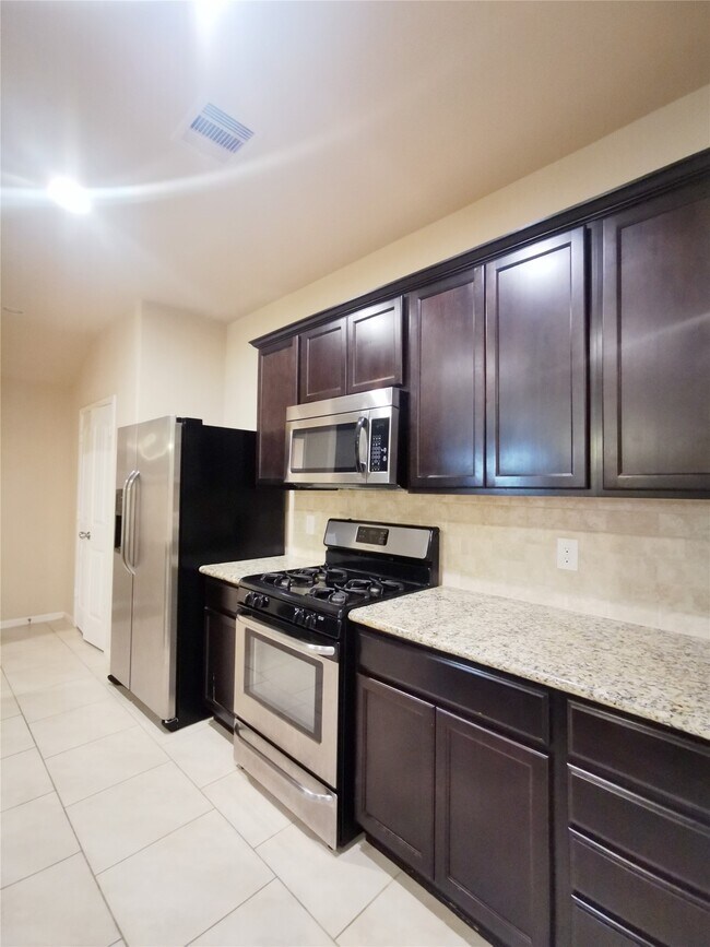 Building Photo - 29202 Vernon Forest Ct