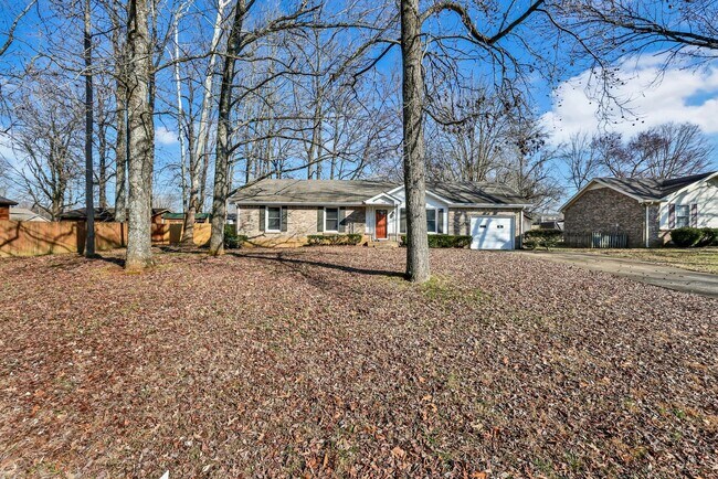 Building Photo - 171 W Regent Dr