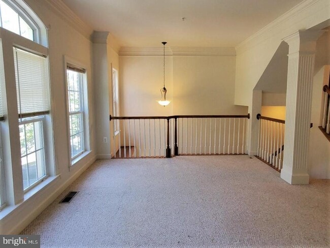 Building Photo - 1625 Whitehall Dr