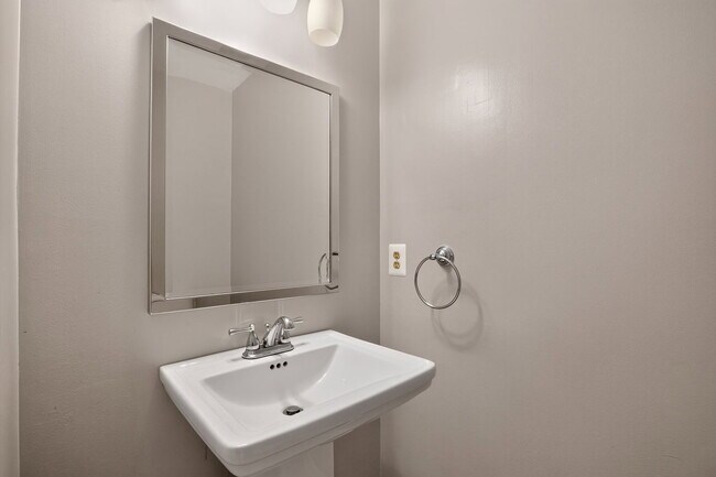 Building Photo - 3758 Tarrington Pl