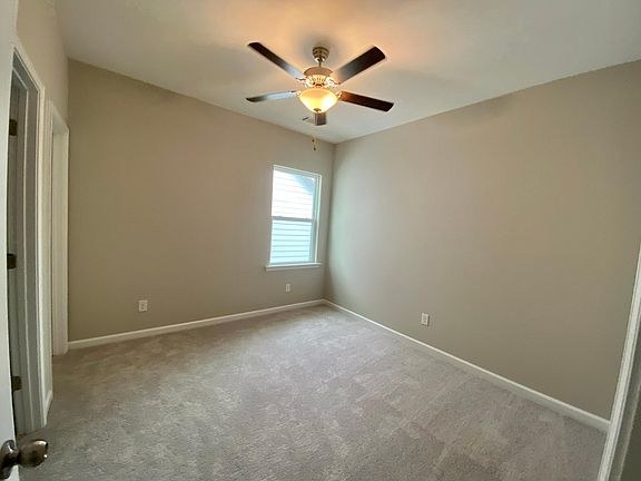 Building Photo - 4315 Magpie Dr