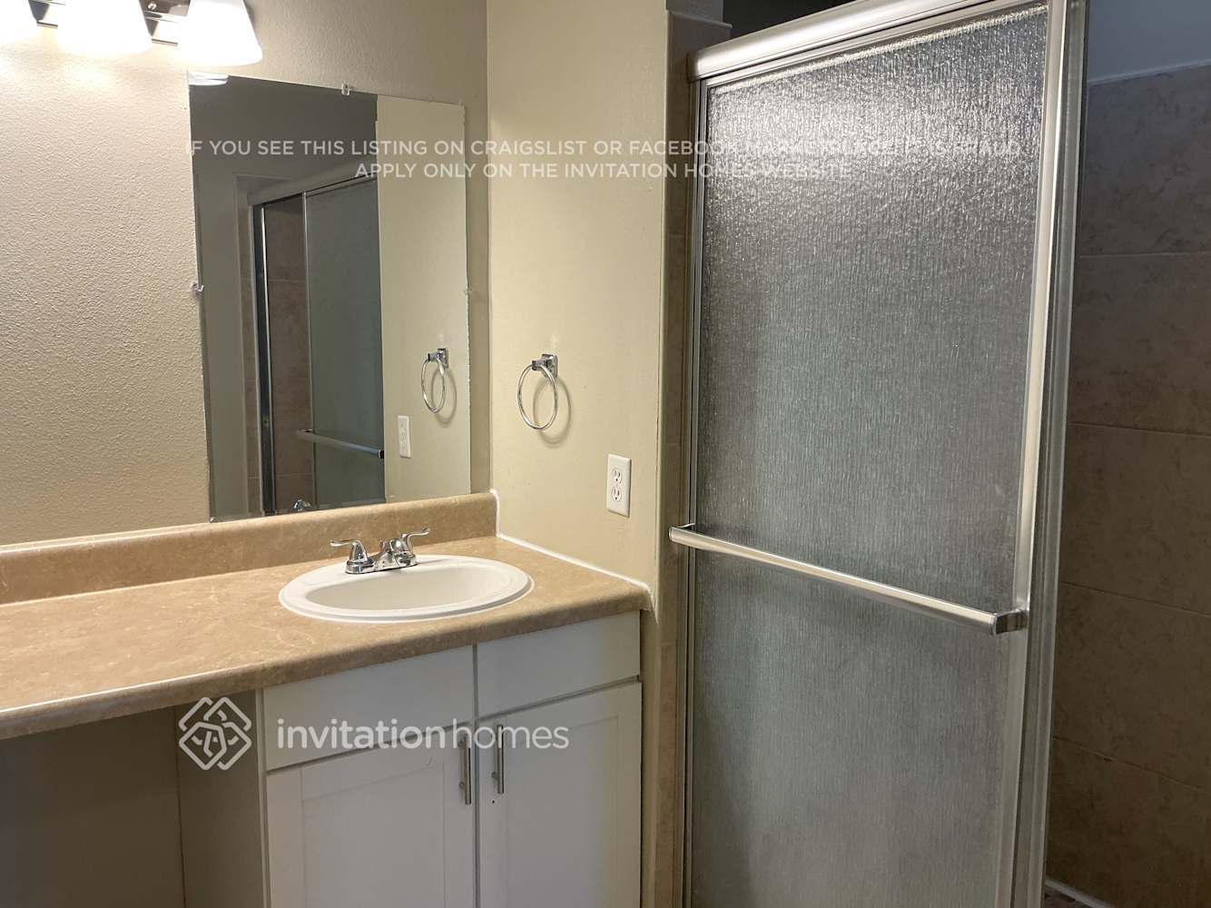 Building Photo - 3253 Gilbert St