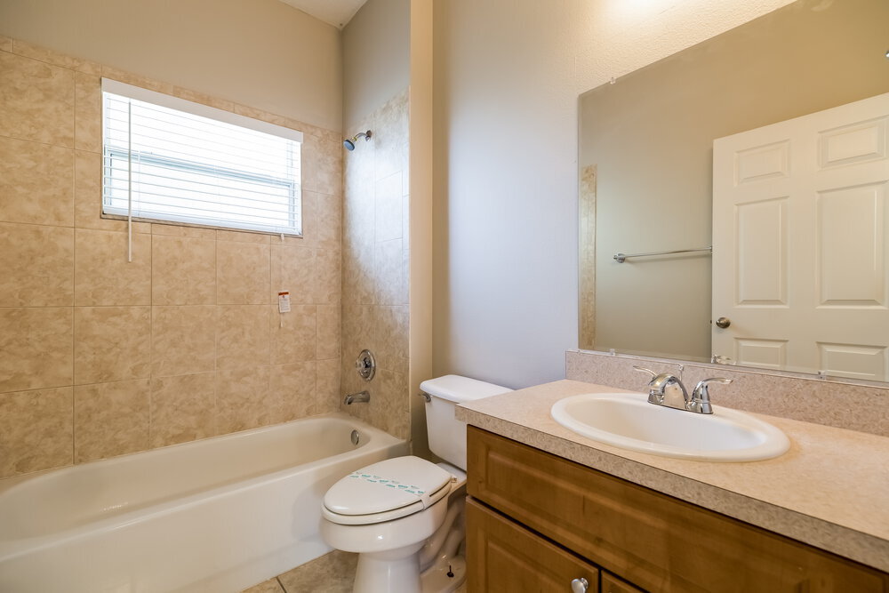 Building Photo - 184 Aurelia Ct