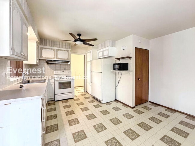 Building Photo - 29518 Walker Dr