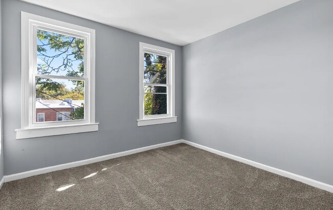 Building Photo - 260X Garrett Ave