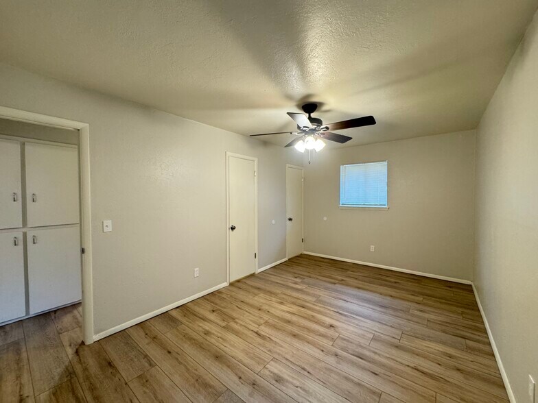 Building Photo - 8140 NW 28th St