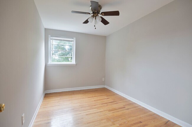 Building Photo - 3929 Lankenau Ave