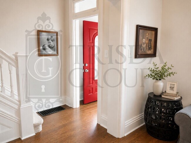 Building Photo - Avail Sept 1: Mt Washington Single Family Home w/ FENCED YARD, Off Street Parking, AC, Laundry, D...