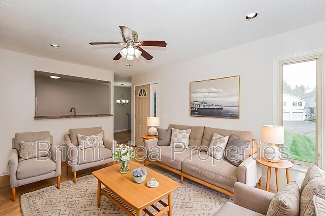 Building Photo - 373 Elan Ct