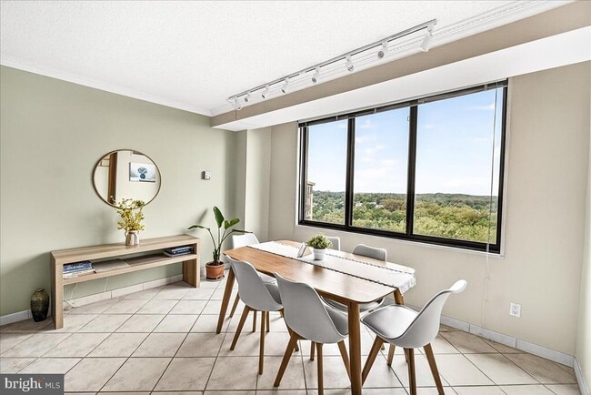 Building Photo - 5225 Pooks Hill Rd