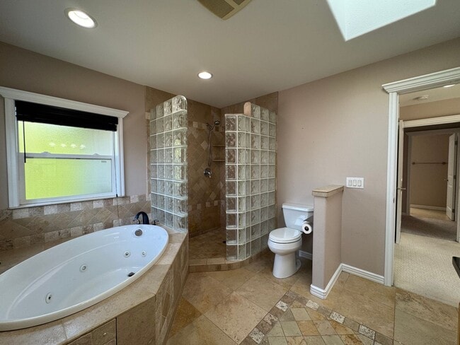 Building Photo - 4467 Castlerock Dr
