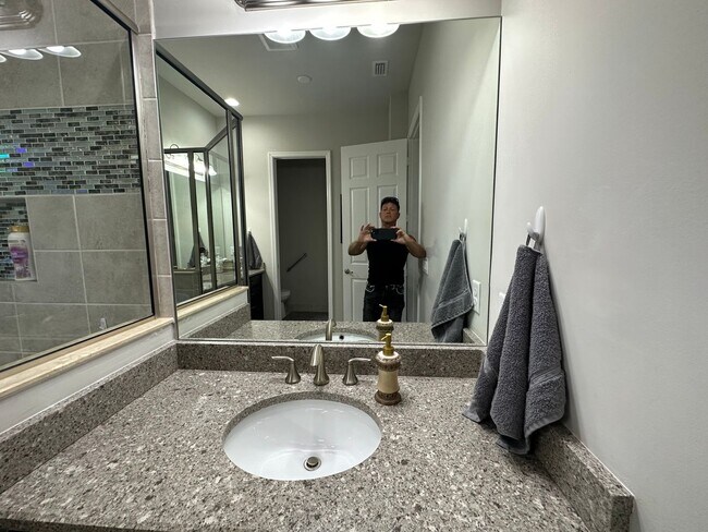 Building Photo - 11916 Five Waters Cir