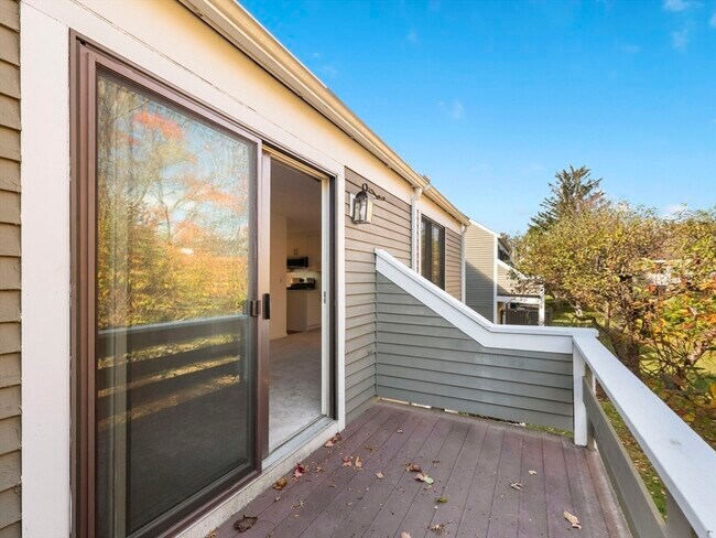 Building Photo - 18 Concord Greene