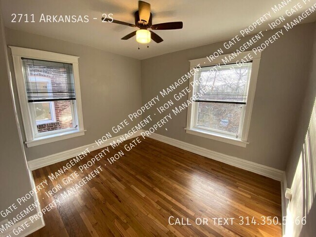 Building Photo - 2711 Arkansas-2S