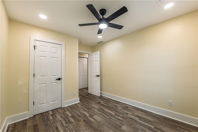 Building Photo - 42 Arnold Rd