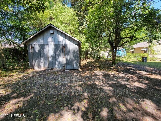 Building Photo - 616 Woodbine St