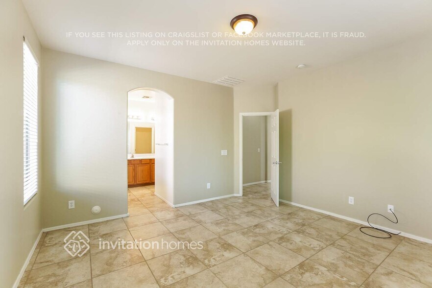 Building Photo - 10205 W Cordes Rd