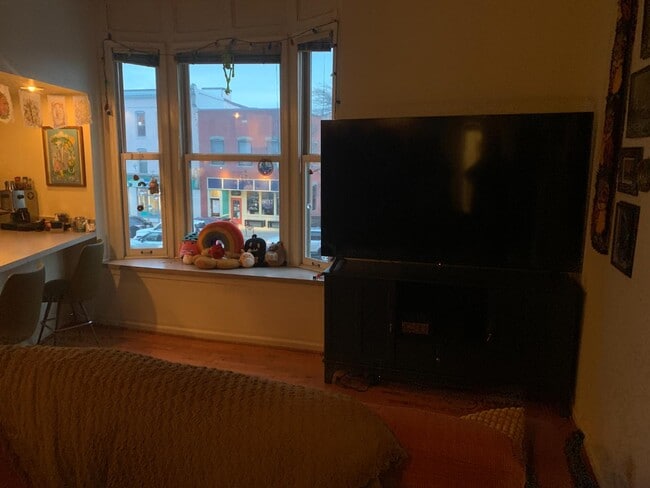 Building Photo - 226 W Michigan Ave