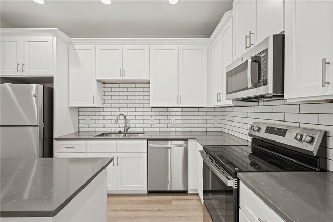 Building Photo - 4007 New Orleans St