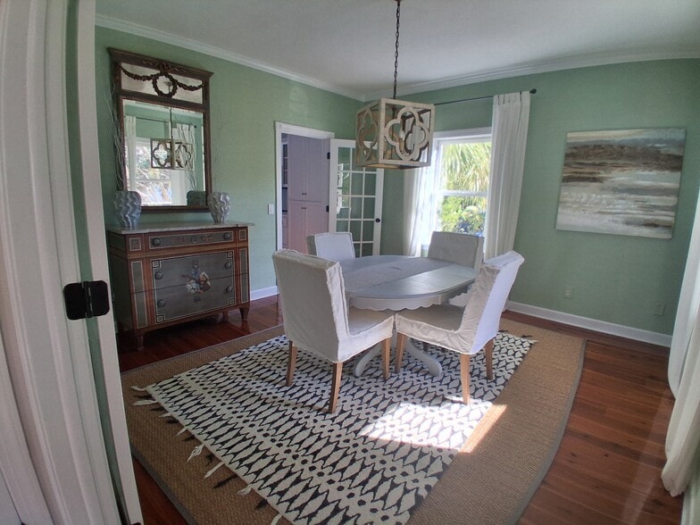 Dining Room - 12 Seahorse Ct