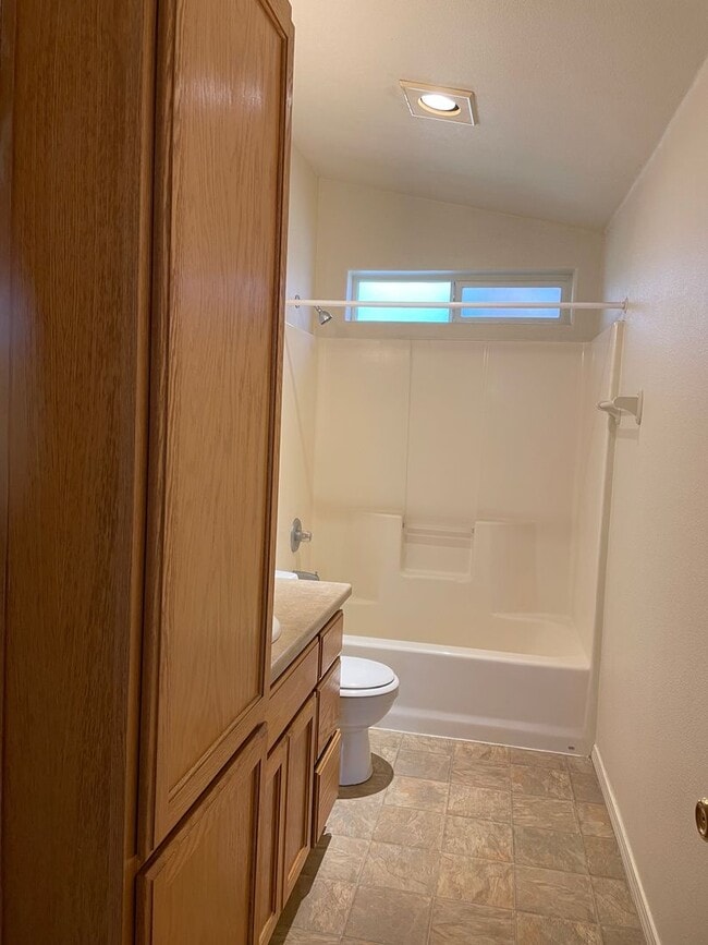 Building Photo - Very Nice Two Story 2 Bedroom 1.5 Bathroom...
