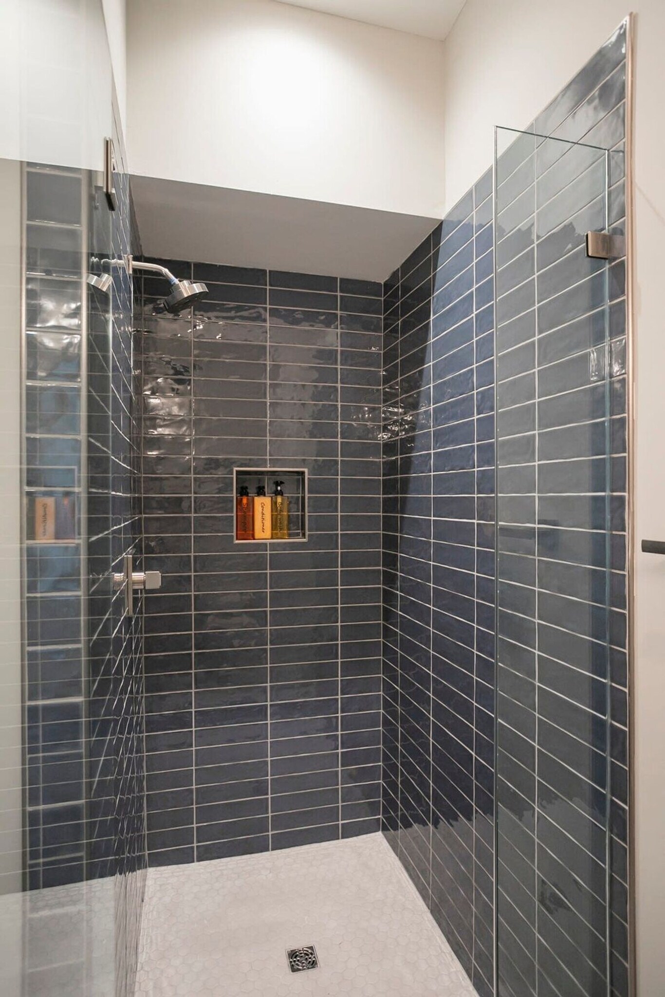 Building Photo - 1405 Napoleon St