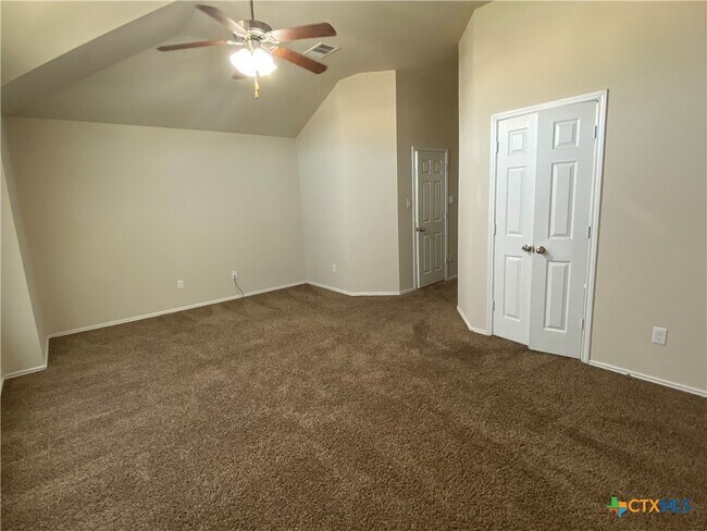 Building Photo - 9505 Kensley Rose Dr