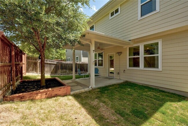 Building Photo - 7408 Buchholz St