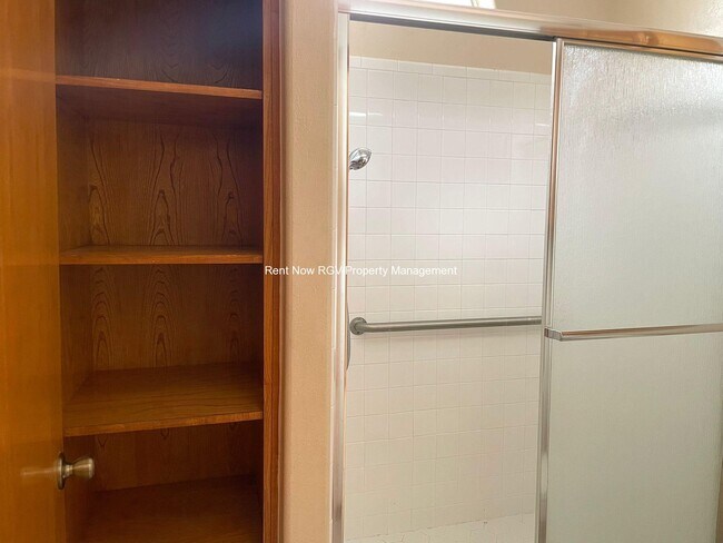 Building Photo - 1109 N 47th St