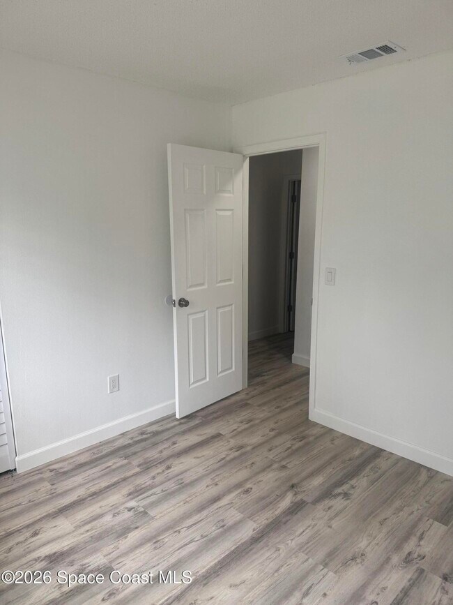 Building Photo - 1418 Paley Cir SE
