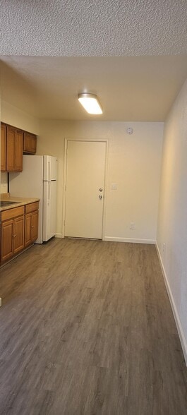 Building Photo - 4651 E Caballero St