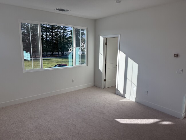 Building Photo - 2928 Liscum St