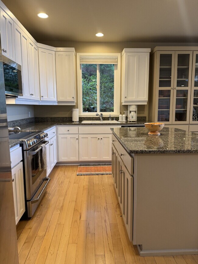 Building Photo - Private Orcas Island home with scenic views and tranquil outdoor space