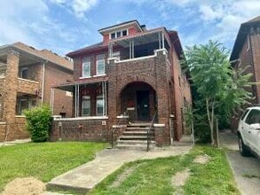 Building Photo - 2681 Pasadena St