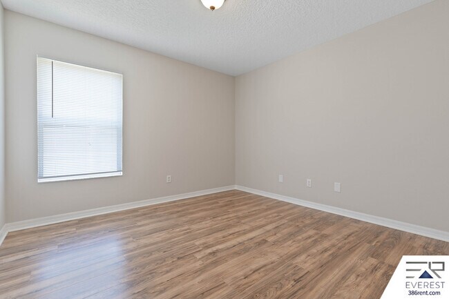 Building Photo - 25 Port Royal Dr