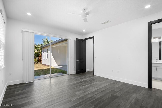 Building Photo - 4469 Enid Ln