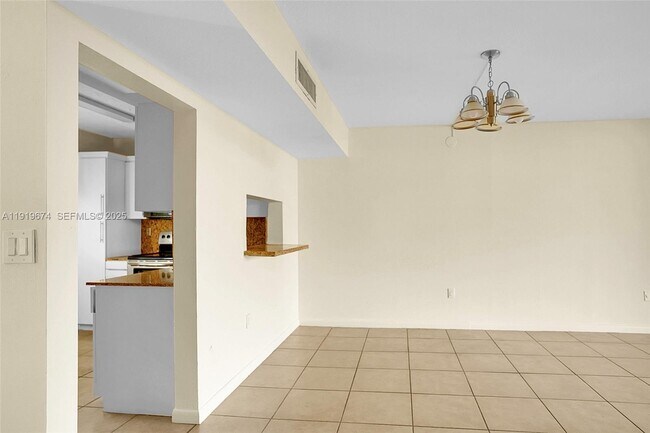 Building Photo - 8500 SW 133rd Avenue Rd