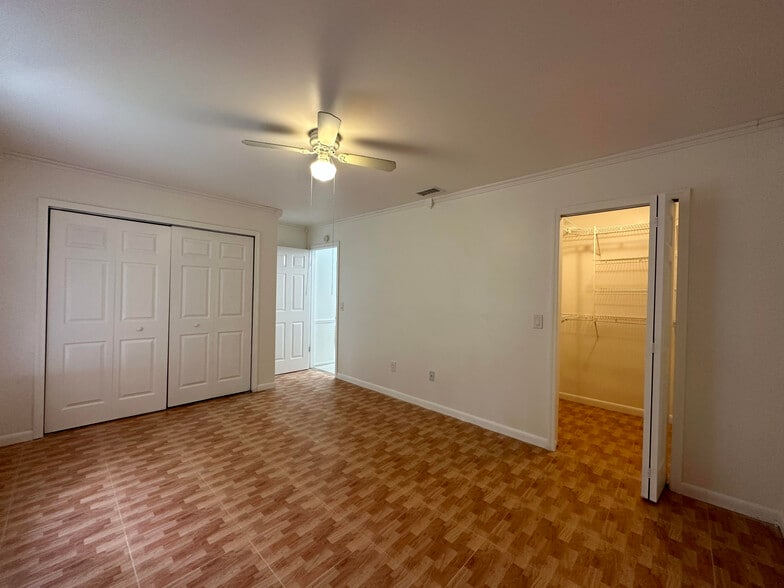 Building Photo - 10682 Fascination Ln