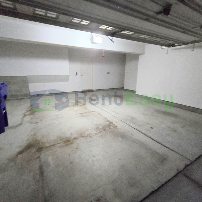 Building Photo - 3023 Bay Shore Ln