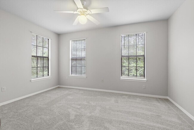 Building Photo - Gated Bartram Park Condo